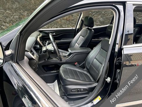 Used 2022 GMC Acadia Denali w/ Denali Technology Package AWD/4WD image 22