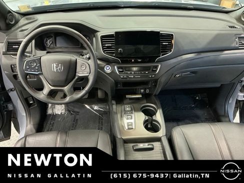 Used 2022 Honda Passport TrailSport image 12
