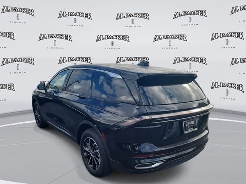 New 2026 Lincoln Nautilus Premier image 3