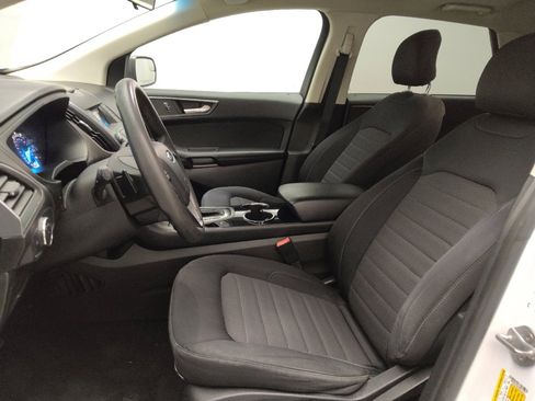 Used 2017 Ford Edge SE image 17