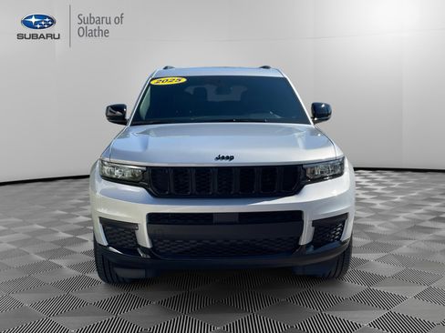 Used 2025 Jeep Grand Cherokee L Altitude image 14