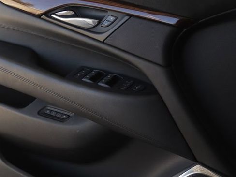 Used 2015 Cadillac Escalade Premium image 22