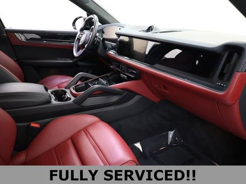 Used 2024 Porsche Cayenne Turbo GT AWD/4WD image 6