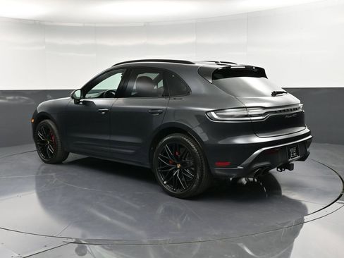 Certified 2023 Porsche Macan GTS image 3