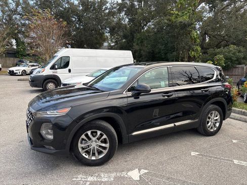 Used 2019 Hyundai Santa Fe SEL image 3