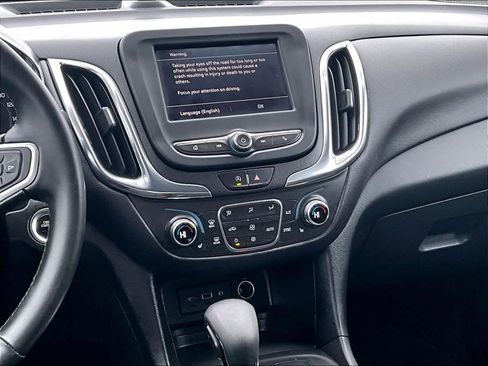 Used 2023 Chevrolet Equinox LT image 16