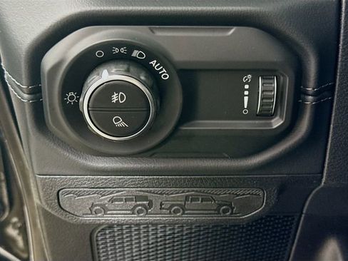 New 2025 Jeep Gladiator Sport image 10