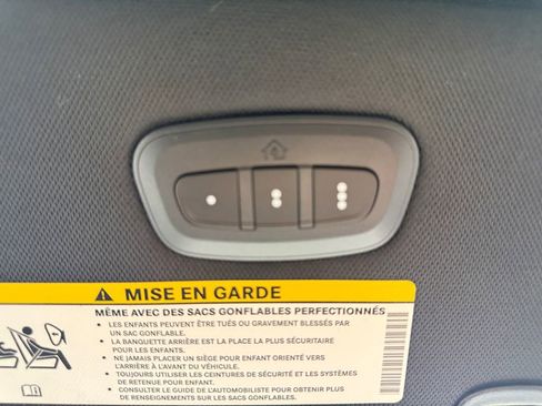 New 2026 Chrysler Pacifica Select FWD image 31