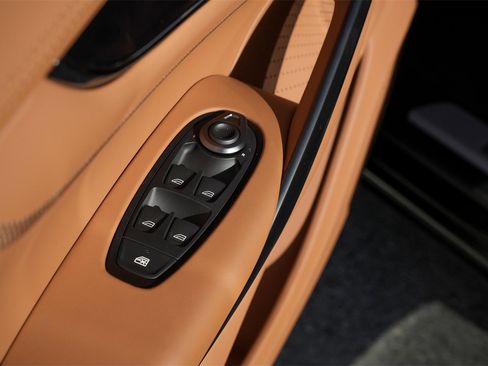 New 2026 Aston Martin DBX 707 image 29