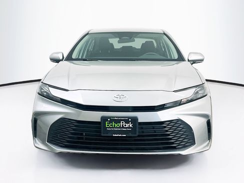 Used 2025 Toyota Camry LE FWD image 2