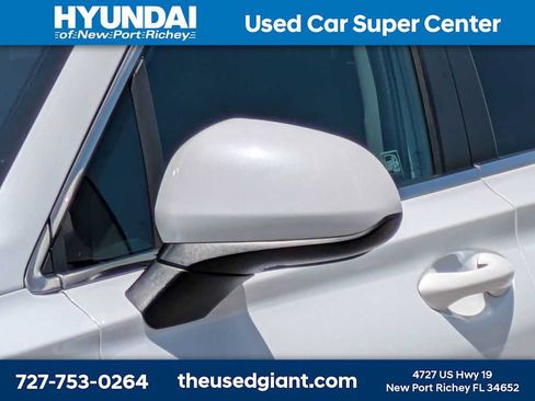 Used 2021 Hyundai Santa Fe SE w/ Cargo Package FWD image 11