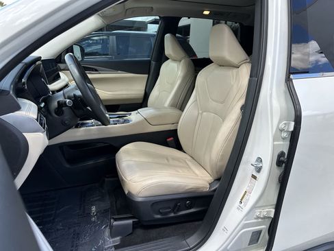 Used 2023 INFINITI QX60 Luxe w/ Cargo Package AWD/4WD image 3