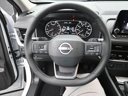New 2026 Nissan Rogue SV image 14