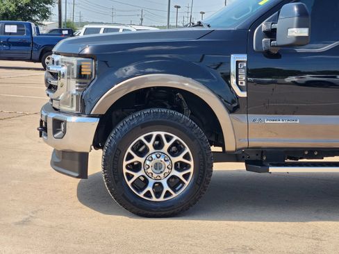 Used 2022 Ford F250 Lariat w/ Lariat Value Package AWD/4WD image 10
