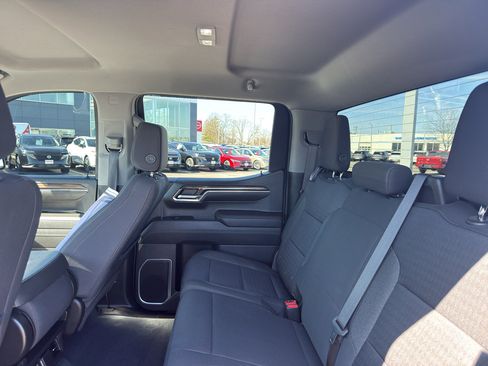 Used 2023 Chevrolet Silverado 1500 RST w/ Redline Edition AWD/4WD image 33