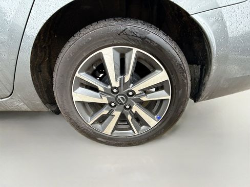 Used 2024 Nissan Versa SV image 13