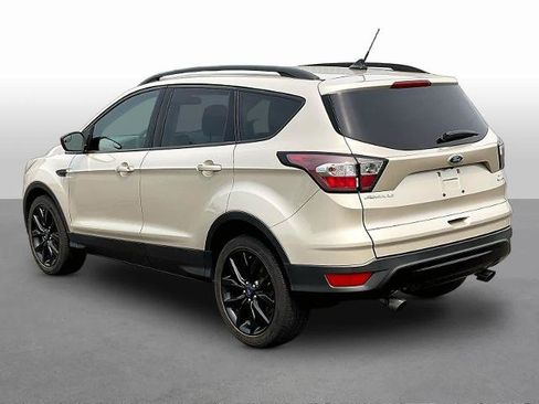 Certified 2018 Ford Escape SE w/ SE Sport Appearance Package AWD/4WD image 5