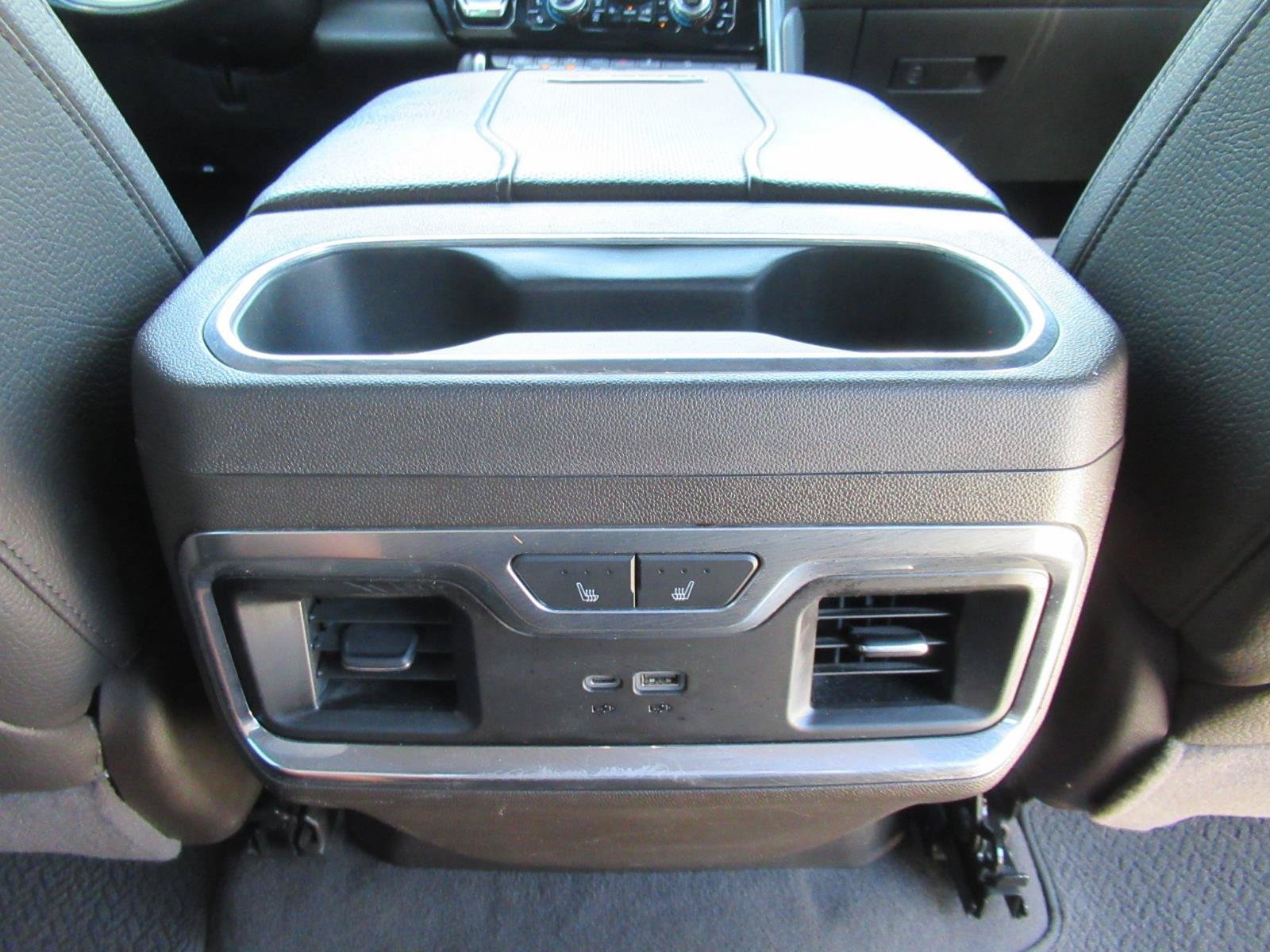Used 2024 GMC Sierra 2500 Denali w/ Denali Reserve Package AWD/4WD image 36
