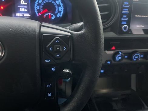 Used 2022 Toyota Tacoma SR image 21