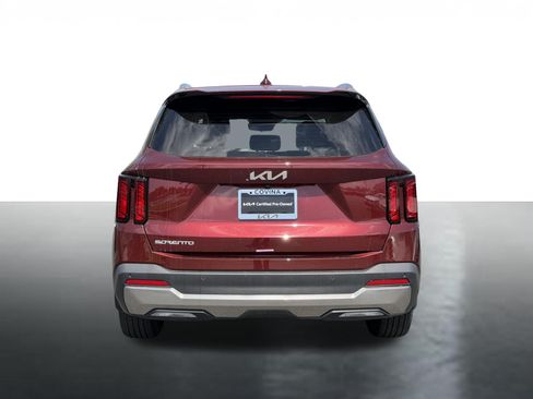 Certified 2025 Kia Sorento S w/ Panoramic Sunroof Package FWD image 6