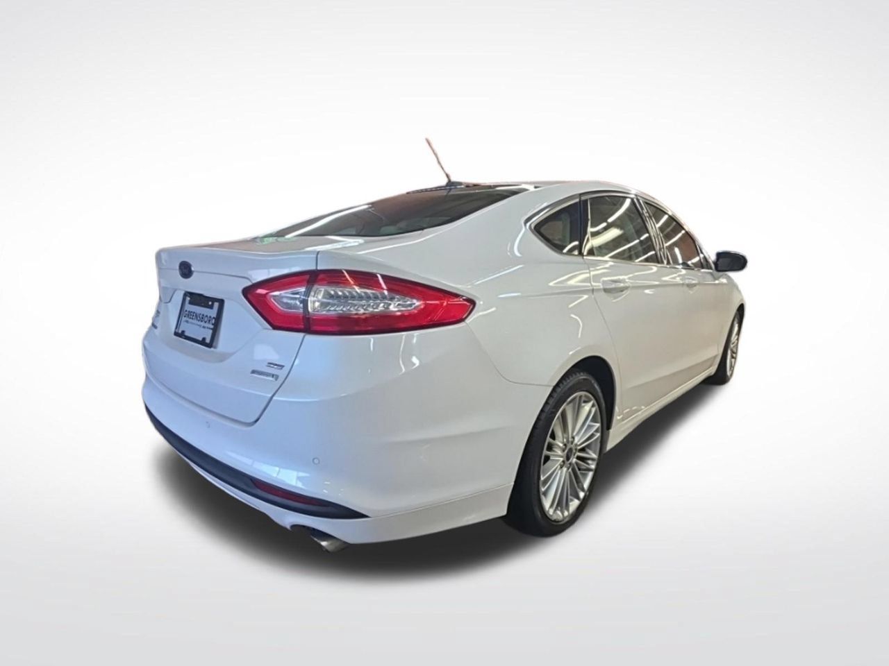 Used 2016 Ford Fusion SE w/ Equipment Group 202A FWD image 5
