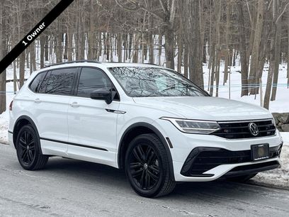 Used 2022 Volkswagen Tiguan SE R-Line