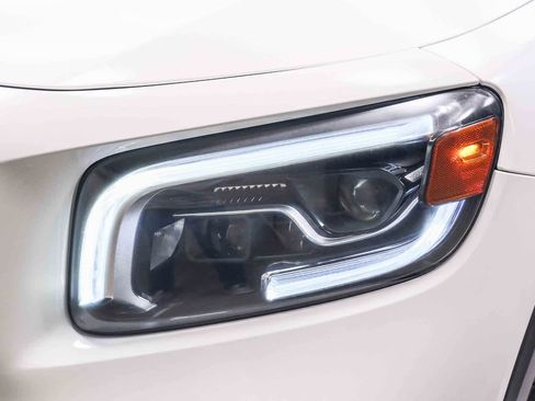 Certified 2021 Mercedes-Benz GLB 250 image 11