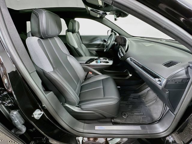 Used 2024 Cadillac Lyriq Tech w/ Driver Assist Package AWD/4WD image 27