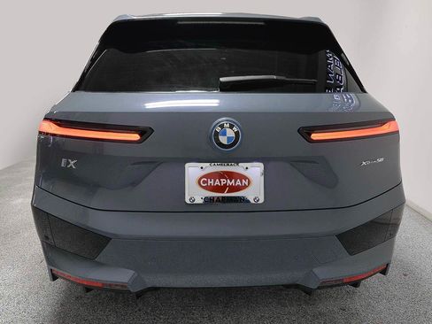 Certified 2024 BMW iX xDrive50 w/ Premium Package AWD/4WD image 4