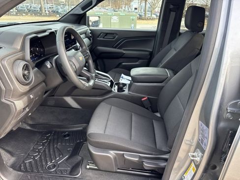 Used 2025 Chevrolet Colorado W/T w/ WT Custom Package image 12