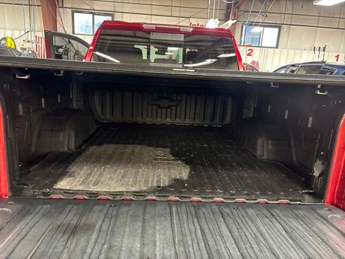 Used 2022 Chevrolet Silverado 1500 RST AWD/4WD image 28