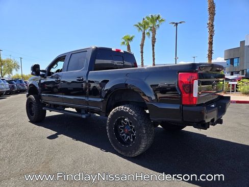 Used 2019 Ford F250 Lariat w/ Lariat Ultimate Package AWD/4WD image 4