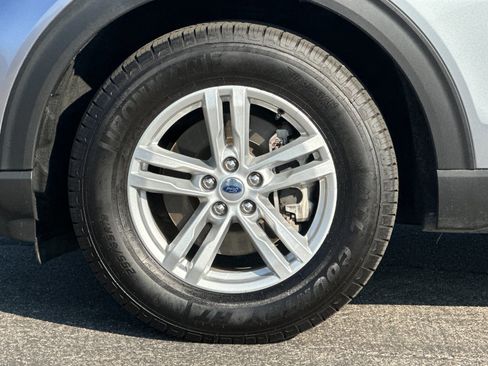 Certified 2023 Ford Explorer XLT w/ Equipment Group 202A image 27