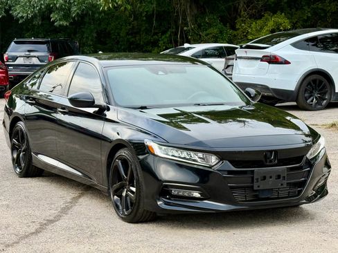 Used 2019 Honda Accord Sport image 1