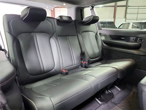 Used 2023 Jeep Grand Wagoneer L Series II image 41