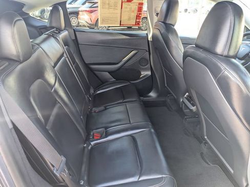 Used 2023 Tesla Model Y 2WD image 18