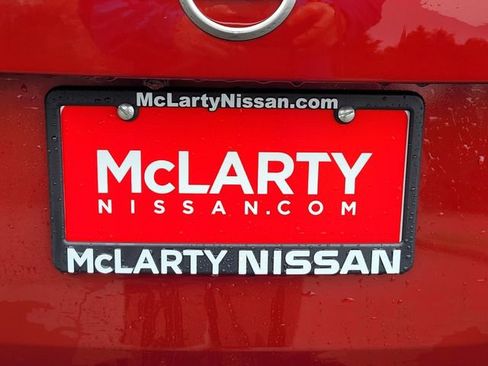 Used 2025 Nissan Versa SV w/ Trunk Package FWD image 16