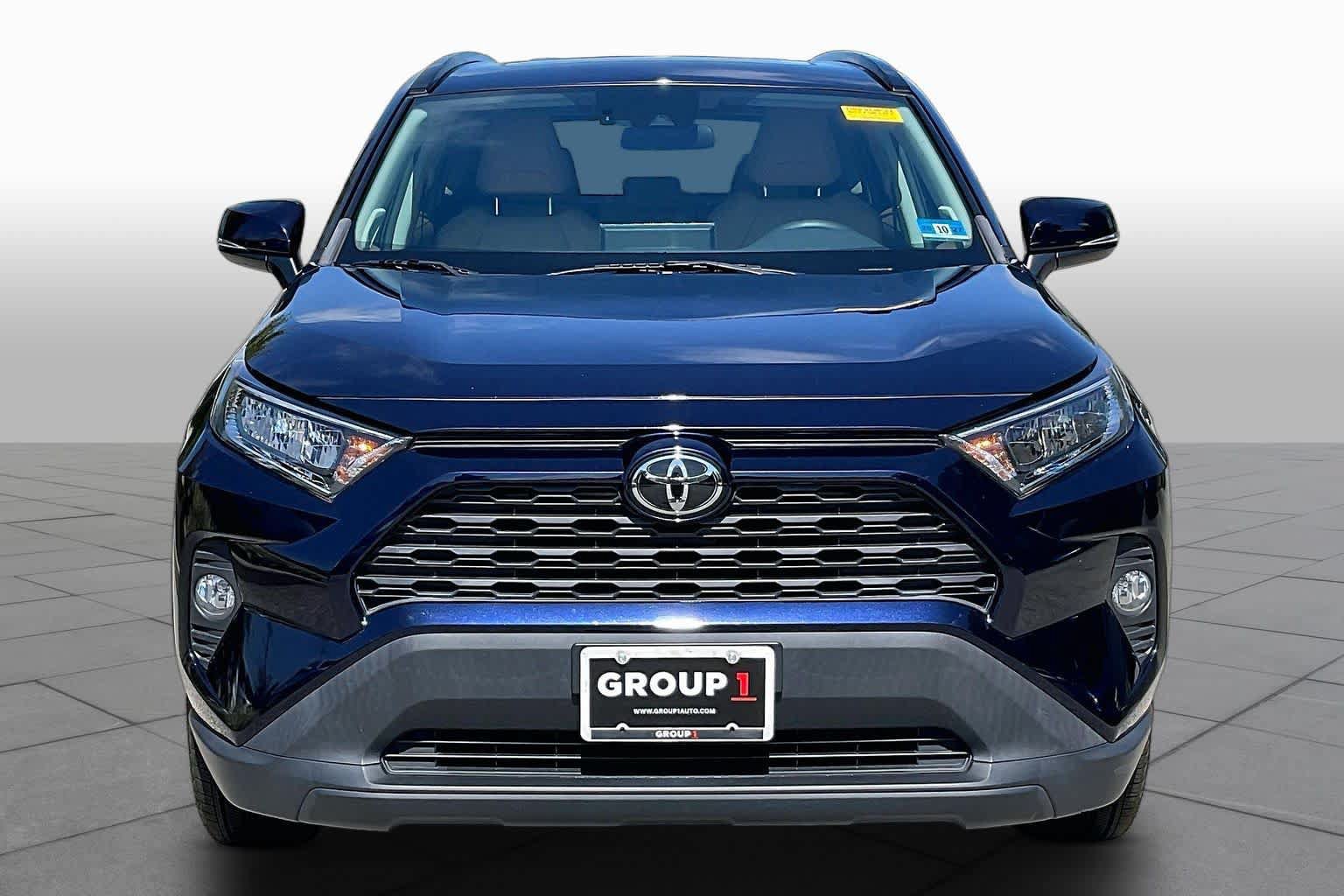 Used 2021 Toyota RAV4 XLE Premium AWD/4WD image 4