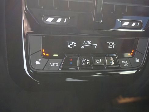 Used 2025 BMW iX M60 image 16