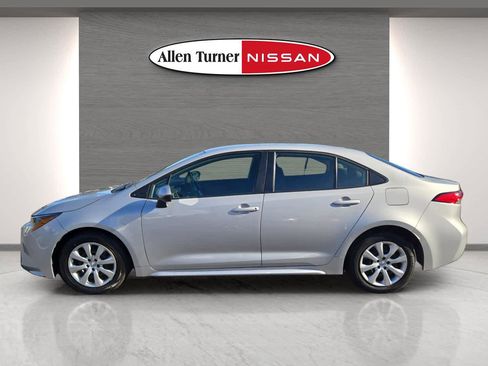 Used 2024 Toyota Corolla LE image 10