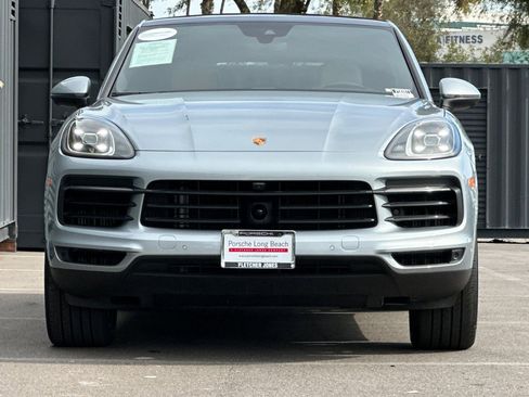 Certified 2022 Porsche Cayenne Platinum Edition image 11