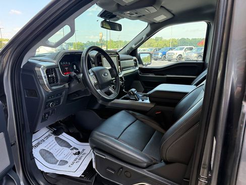Used 2022 Ford F150 Lariat AWD/4WD image 9