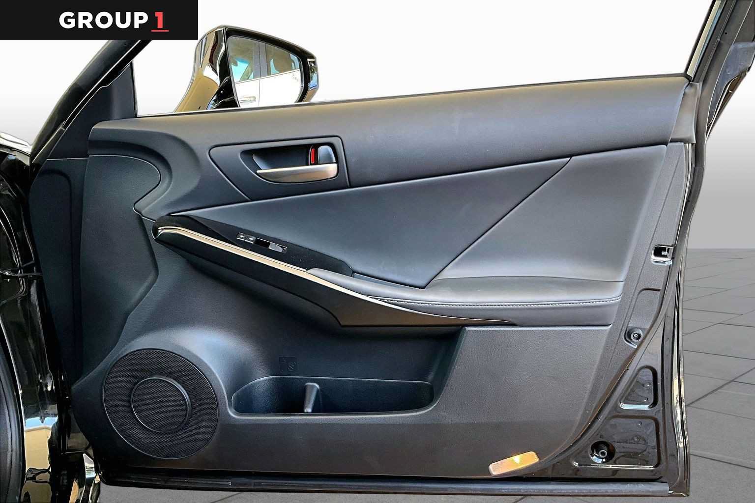 Used 2025 Lexus IS 350 F Sport RWD image 20