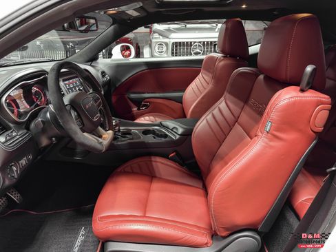 Used 2022 Dodge Challenger SRT Hellcat image 12