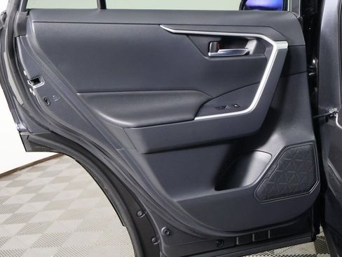 Used 2023 Toyota RAV4 SE image 13