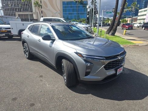 New 2026 Chevrolet Trax RS w/ Sunroof Package image 2