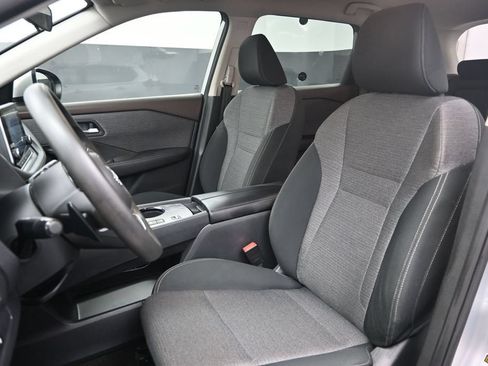 Used 2023 Nissan Rogue SV FWD image 20