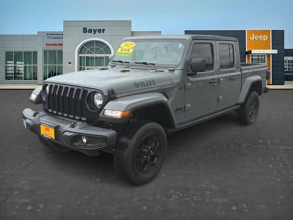 Used 2023 Jeep Gladiator Sport AWD/4WD image 3