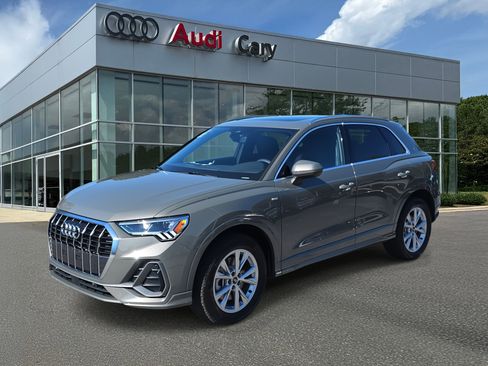 New 2025 Audi Q3 2.0T Premium image 1