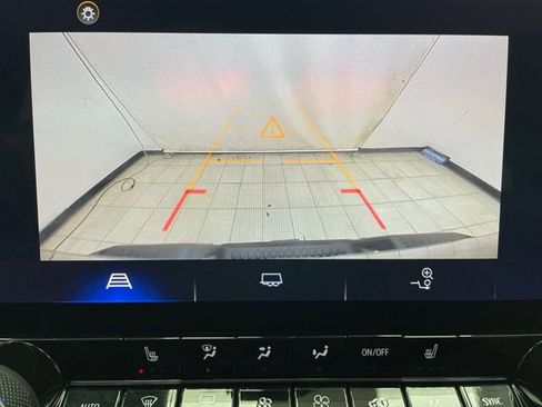 Certified 2024 Chevrolet Colorado ZR2 w/ Safety Package image 4